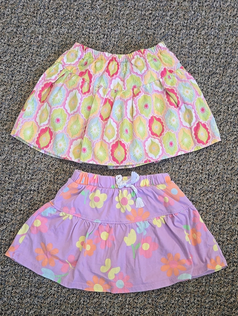 ✨️Set Of 2✨️ Girls' Size 4 Skorts